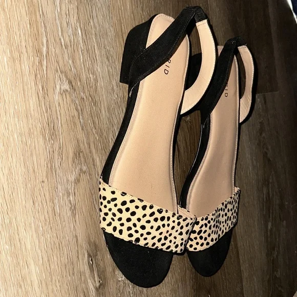 Sandals Sz 12w - Picture 2 of 2